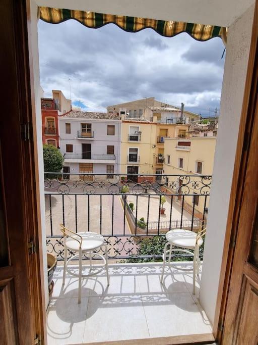Ferienwohnung Casa Plaza Relleu Exterior foto